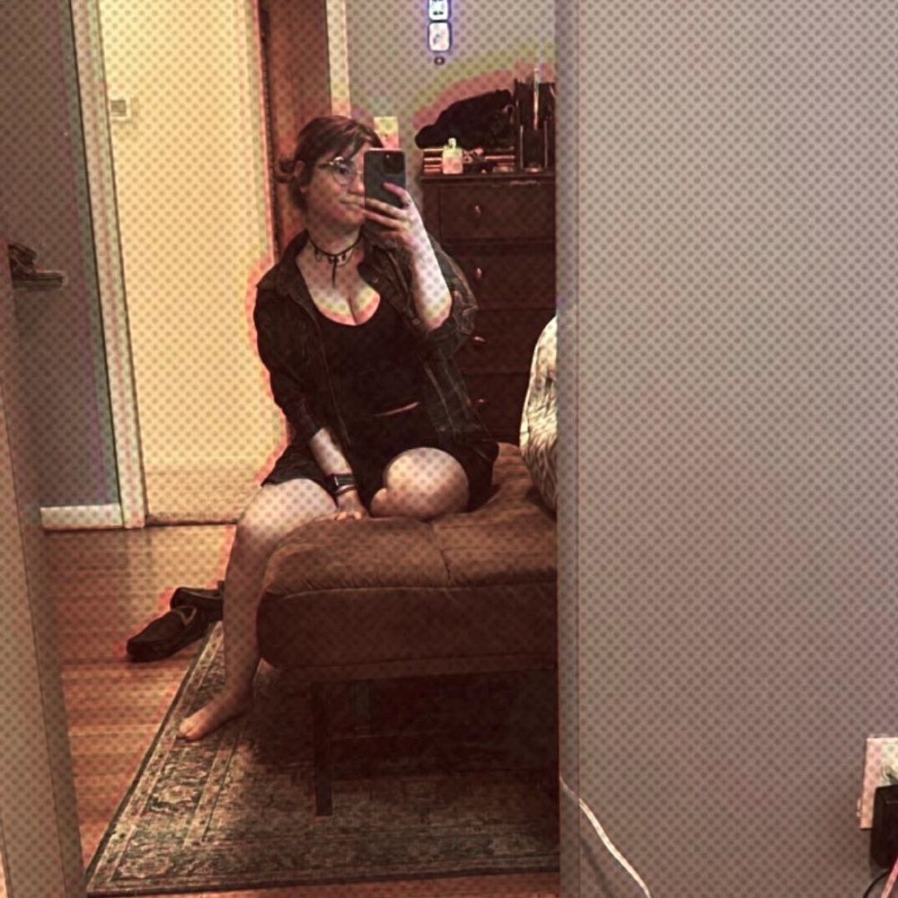 Hi, I’m Tiffany. My closets name is inspired by Zelda Fitzgeralds legacy.